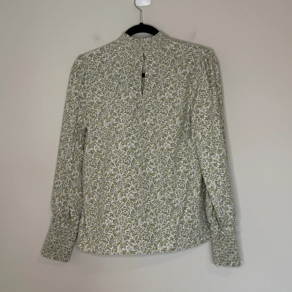 Hyacinth House Floral Smocked Mock Neck Blouse Green‎ Medium Long Sleeve Puff - Picture 2 of 9